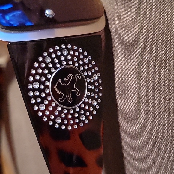 SOLD Tortoise Shield Sunglasses - Picture 6 of 8